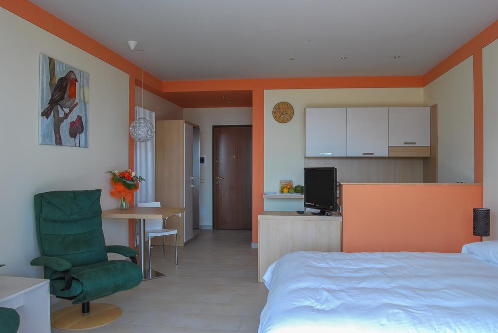Residence Usignolo Trarego Δωμάτιο φωτογραφία